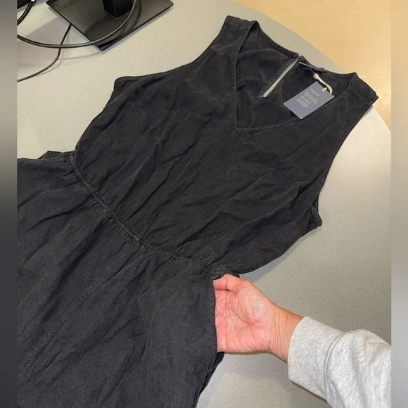 Universal Thread Jumpsuit Open Back NWT - Picture 4 of 13